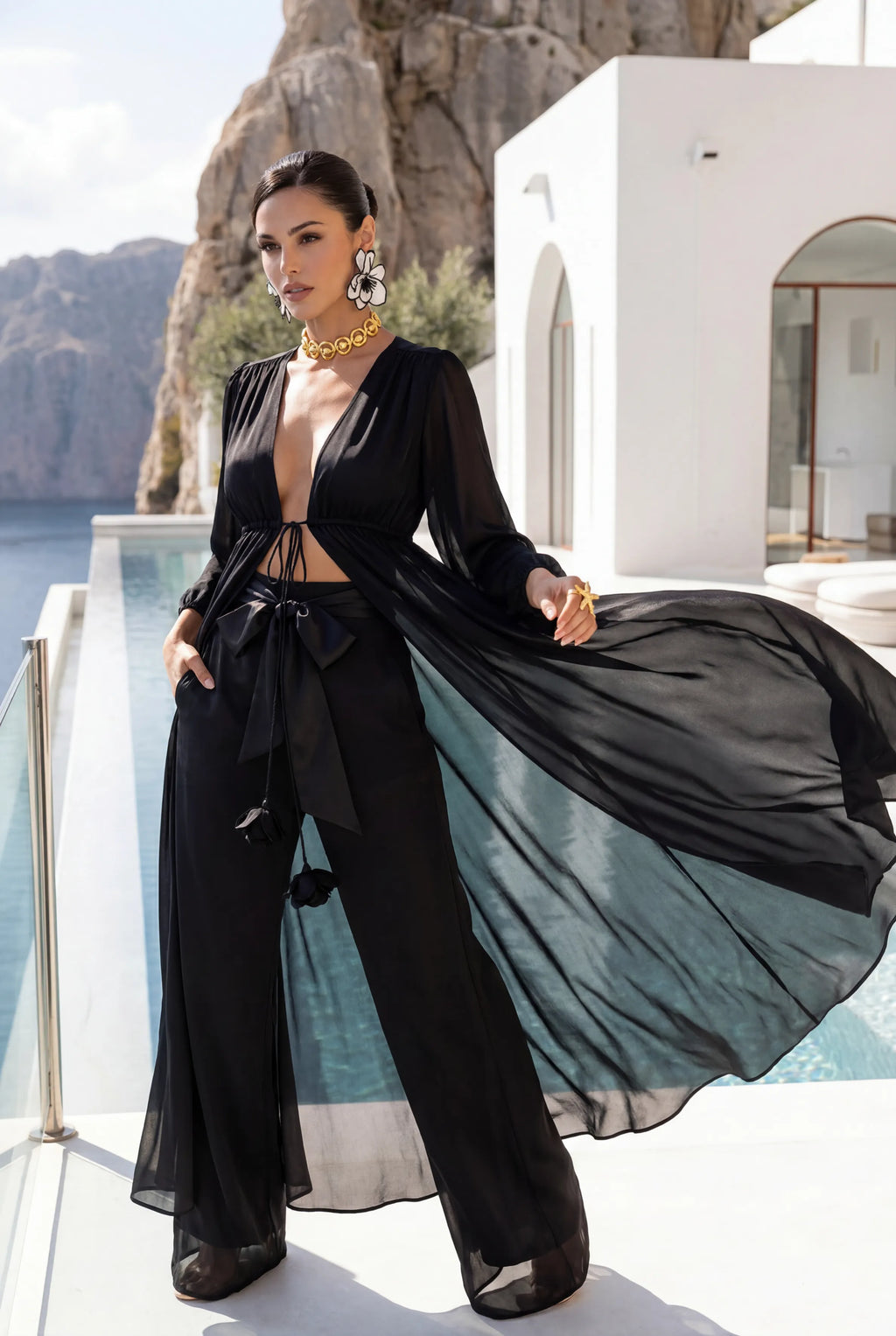 TRAYANA in Nero